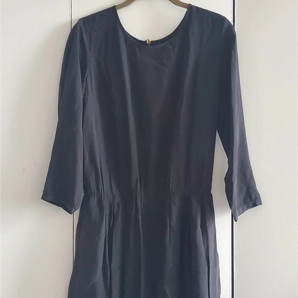 Club Monaco black silk size 4 with three-quarter sleeves - Picture 1 of 3